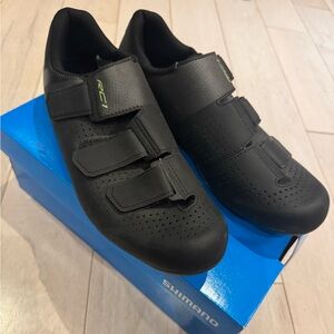Shimano Black Spinning Cycling Shoes with Velcro 45 / 10.5 New WITH Box